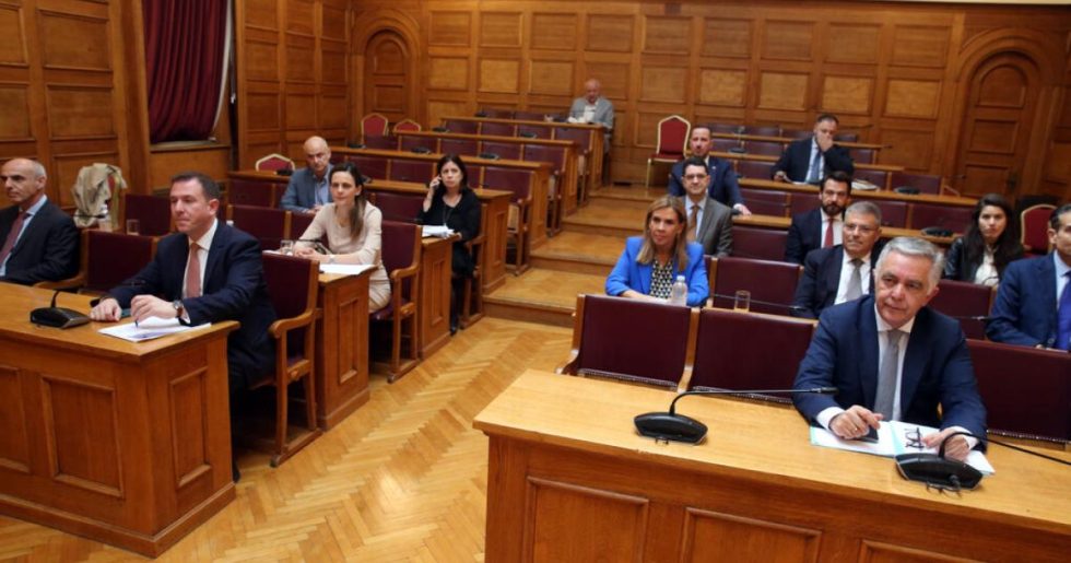 Ονομαστική ψηφοφορία για τις άρσεις ασυλίας